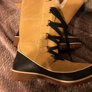 Sorel boots size 7